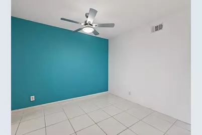 8400 W Sample Rd, Unit #203, Coral Springs, FL 33065 - Photo 9