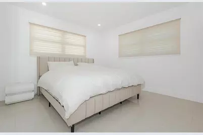 825  Argonaut Isle, Dania Beach, FL 33004 - Photo 15