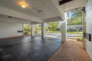 370 Fairway Cir, Weston, FL 33326 - Photo 33