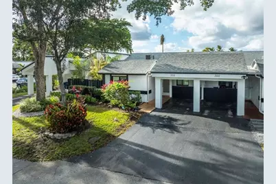 370  Fairway Circle, Unit #13, Weston, FL 33326 - Photo 43