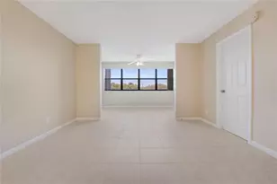 10101 Sunrise Lakes Blvd, Sunrise, FL 33322 - Photo 11