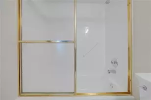 10101 Sunrise Lakes Blvd, Sunrise, FL 33322 - Photo 23