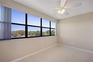 10101 Sunrise Lakes Blvd, Sunrise, FL 33322 - Photo 17