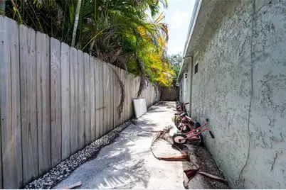 528 SW 5th Ave, Fort Lauderdale, FL 33315 - Photo 27