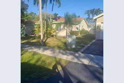 1424 NW 49th Ave, Coconut Creek, FL 33063 - Photo 3