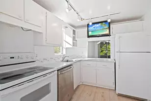 8341 Sands Point Blvd, Tamarac, FL 33321 - Photo 15