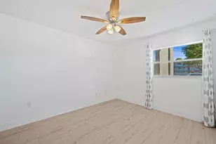 8341 Sands Point Blvd, Tamarac, FL 33321 - Photo 23