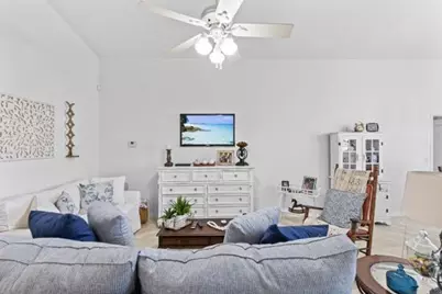 304 SW North Shore Blvd, Port Saint Lucie, FL 34986 - Photo 5