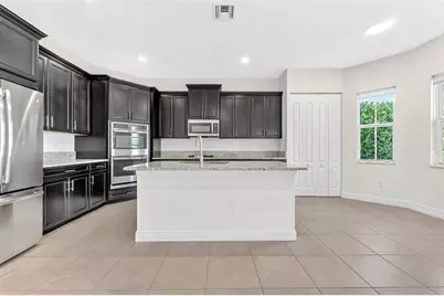 9810 S Miralago Way, Parkland, FL 33076 - Photo 11