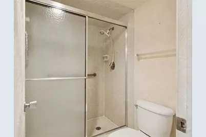 3960  Oaks Clubhouse Drive, Unit #502, Pompano Beach, FL 33069 - Photo 11