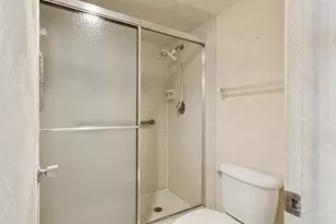 3960 Oaks Clubhouse Dr, Pompano Beach, FL 33069 - Photo 11