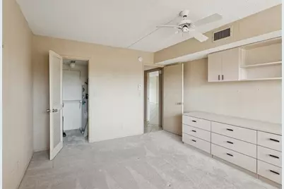 3960  Oaks Clubhouse Drive, Unit #502, Pompano Beach, FL 33069 - Photo 13