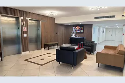 3960  Oaks Clubhouse Drive, Unit #502, Pompano Beach, FL 33069 - Photo 19