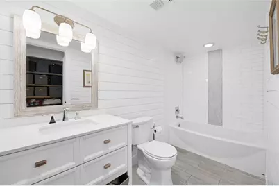 630 NE 20th Ln, Boynton Beach, FL 33435 - Photo 9