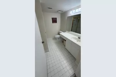 2334 S Cypress Bend Dr, Unit #204, Pompano Beach, FL 33069 - Photo 15