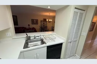 2334 S Cypress Bend Dr, Unit #204, Pompano Beach, FL 33069 - Photo 9