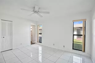 2359 SW 16th Dr, Deerfield Beach, FL 33442 - Photo 17