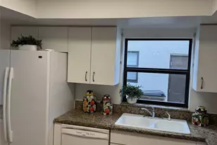 2359 SW 16th Dr, Deerfield Beach, FL 33442 - Photo 11