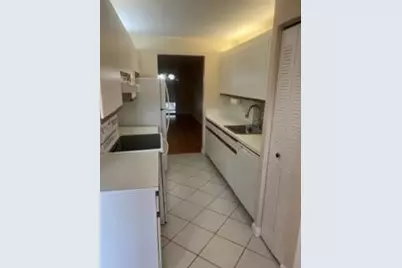 1100 SW 128th Ter, Unit #311 U, Pembroke Pines, FL 33027 - Photo 5