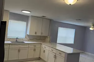 7925 SW 9th St, North Lauderdale, FL 33068 - Photo 9