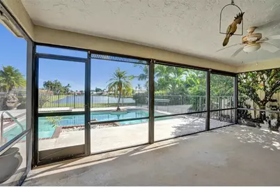 9215  Sun Pointe Dr, Boynton Beach, FL 33437 - Photo 7