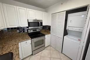 2731 Ocean Club Blvd, Hollywood, FL 33019 - Photo 5