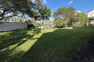 2731 Ocean Club Blvd, Hollywood, FL 33019 - Photo 3