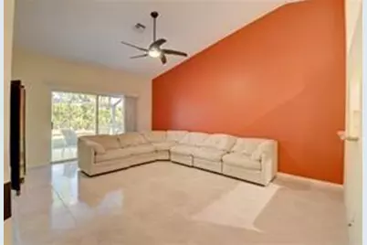 15396  Rosaire Ln, Unit #15396, Delray Beach, FL 33484 - Photo 11