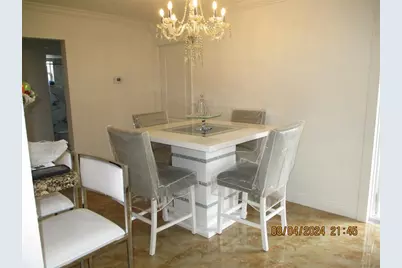 9330 NW 10th St, Pembroke Pines, FL 33024 - Photo 5