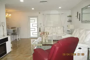 9330 NW 10th St, Pembroke Pines, FL 33024 - Photo 3