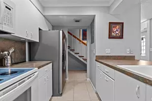 653 Cypress Ln, Fort Lauderdale, FL 33305 - Photo 9