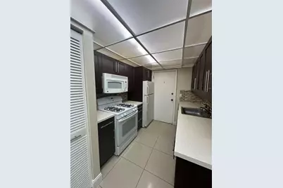17911 NW 68 Ave, Unit #M209, Hialeah, FL 33015 - Photo 13