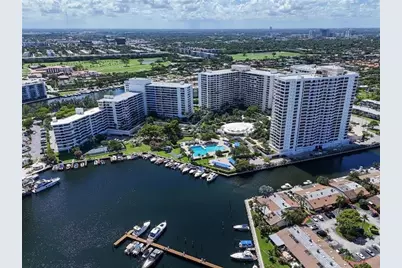 2500  Parkview Dr, Unit #403, Hallandale Beach, FL 33009 - Photo 1