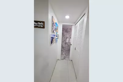 2500  Parkview Dr, Unit #403, Hallandale Beach, FL 33009 - Photo 9