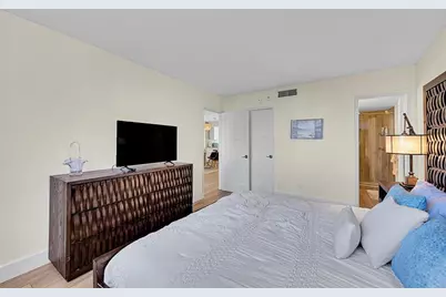 2731 NE 14th St Cswy, Unit #421, Pompano Beach, FL 33062 - Photo 13