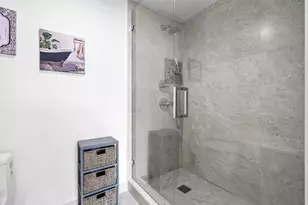 488 NE 18th St, Miami, FL 33132 - Photo 27