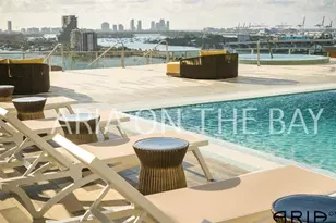 488 NE 18th St, Miami, FL 33132 - Photo 57