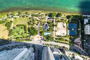 488 NE 18th St, Miami, FL 33132 - Photo 31