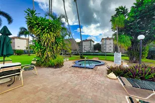 2451 SW 82nd Ave, Davie, FL 33324 - Photo 19