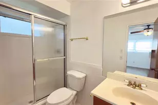 2451 SW 82nd Ave, Davie, FL 33324 - Photo 9