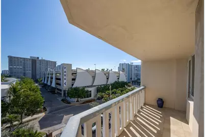 305 N Pompano Beach Boulevard, Unit #512, Pompano Beach, FL 33062 - Photo 31