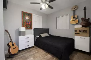 500 NE 59th St, Oakland Park, FL 33334 - Photo 13