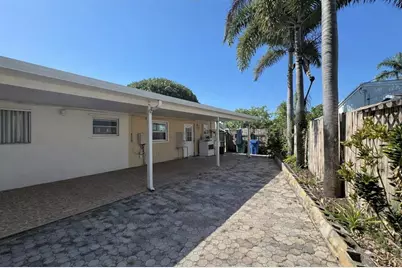 500 NE 59th St, Oakland Park, FL 33334 - Photo 15