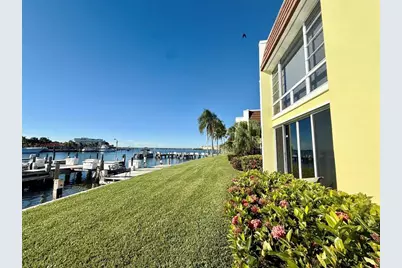 1315  Bayshore Dr, Unit #102, Fort Pierce, FL 34949 - Photo 15