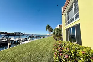 1315 Bayshore Dr, Fort Pierce, FL 34949 - Photo 15