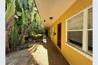 1640 NE 4th Pl, Fort Lauderdale, FL 33301 - Photo 1