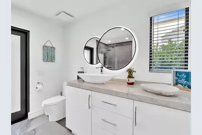 2740 NE 47th St, Lighthouse Point, FL 33064 - Photo 15