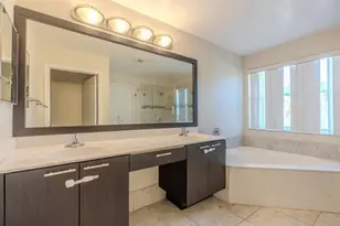 19431 SW 2nd St, Pembroke Pines, FL 33029 - Photo 11