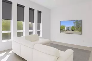 703 SE 16th Ct, Fort Lauderdale, FL 33316 - Photo 17