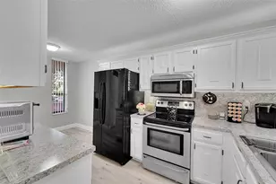 6008 Coral Lake Dr, Margate, FL 33063 - Photo 3